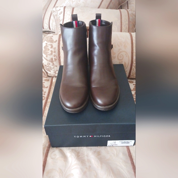 Tommy Hilfiger Imiera Boot 8.5 M Brown - Picture 2 of 11